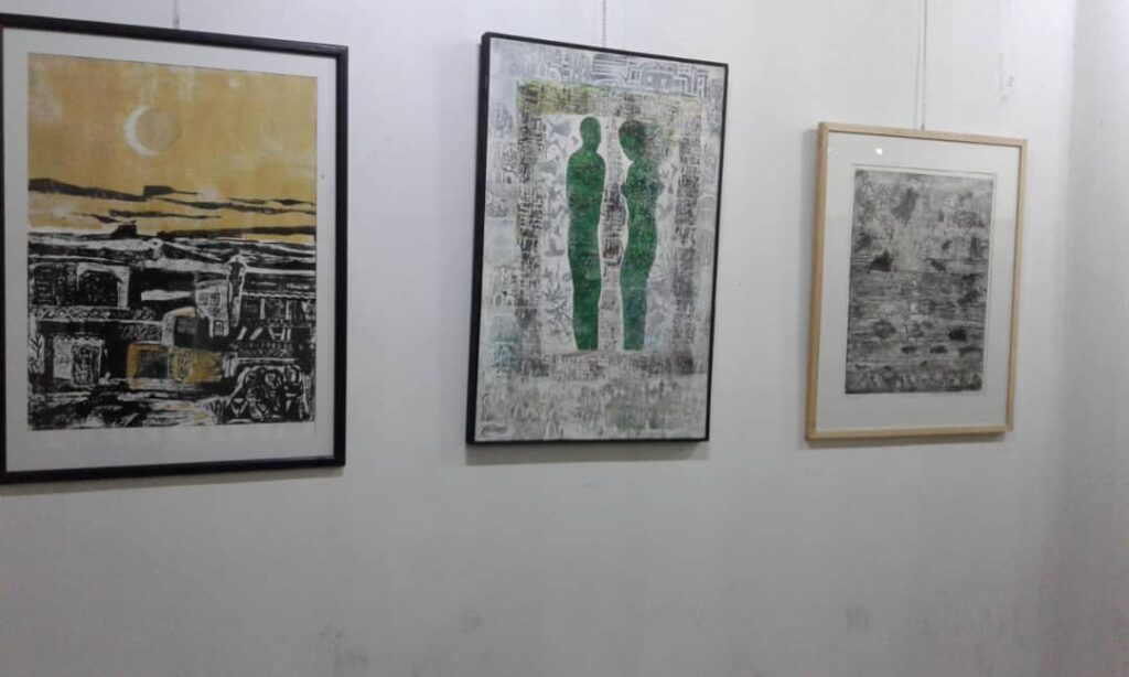 معرض للفنانة لينا ديب في اتحاد الفنانين التشكيليين بحمص
