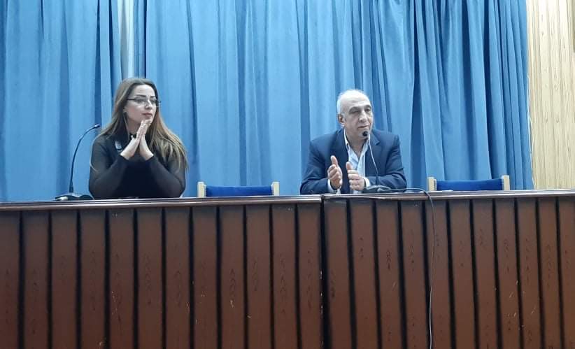 محاضرة بعنوان "إمبراطورية الشركات متعددة الجنسيات" في ثقافي حمص. 